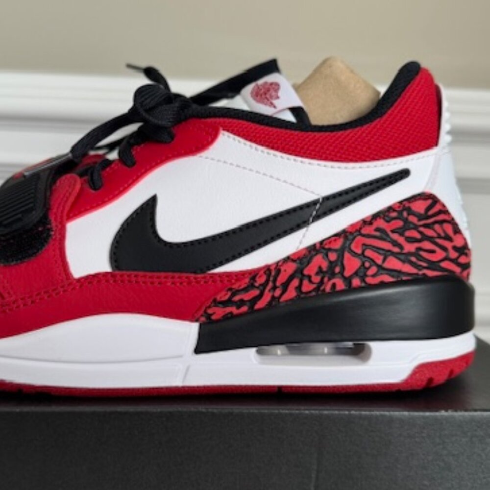 Jordan Legacy 312 Low 'Chicago Red' Like New Men Size 8.5 - Picture 7 of 16